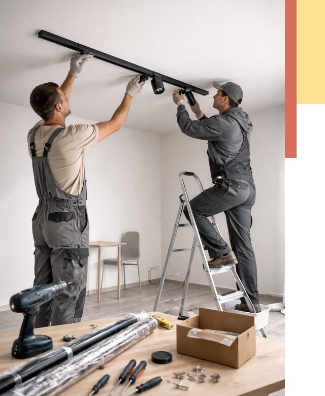 Установка трековых светильников в натяжной потолок в Железногорске от 4293 руб. | ОТДЕЛОЧНИК-Жлк